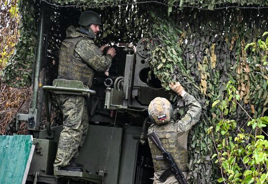 Боевая работа расчета пушки 2С5 "Гиацинт-С" группировки войск "Центр" в зоне СВО