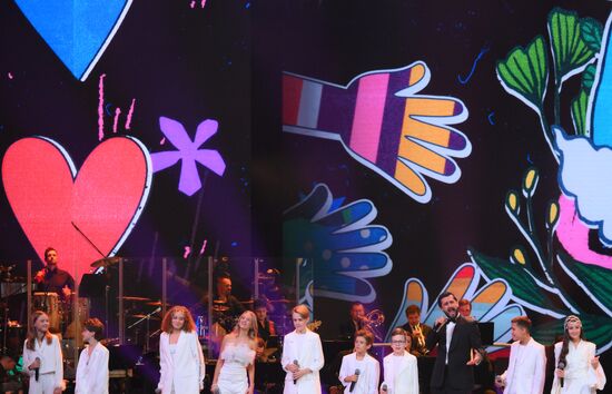 Концерт звезд шоу "Голос" в Кремлевском дворце