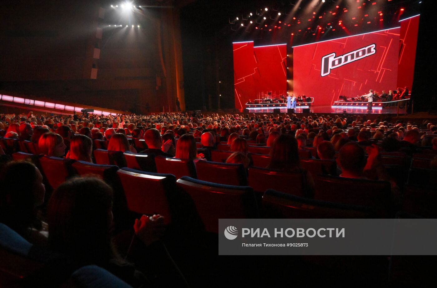 Концерт звезд шоу "Голос" в Кремлевском дворце