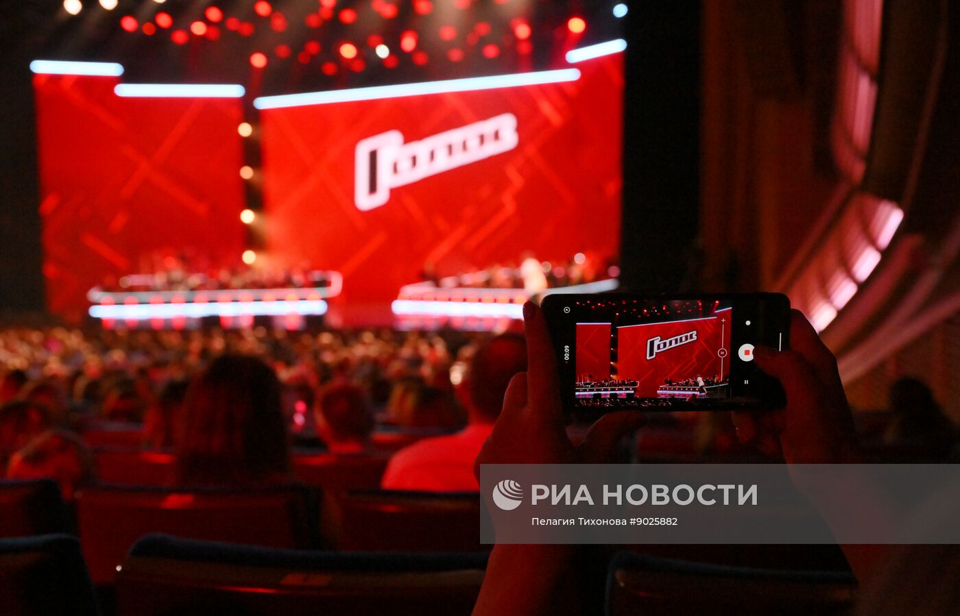 Концерт звезд шоу "Голос" в Кремлевском дворце