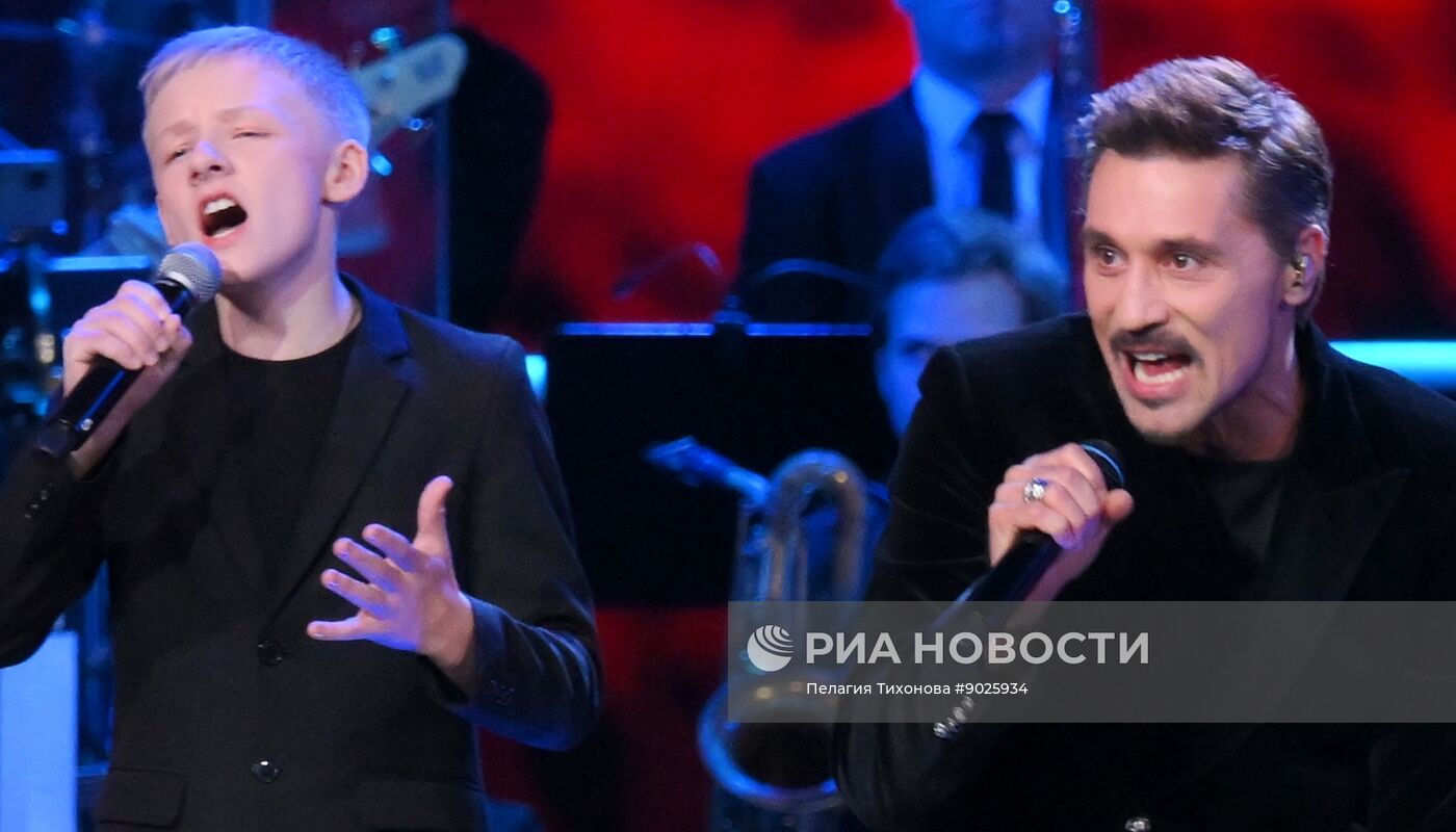 Концерт звезд шоу "Голос" в Кремлевском дворце