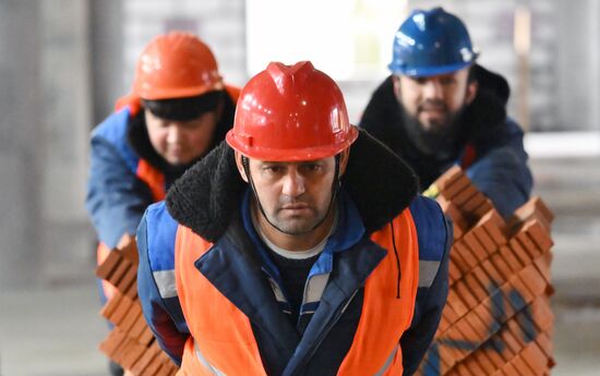  Строительство нового лечебного комплекса ГБУЗ города Москвы "Больница №52"