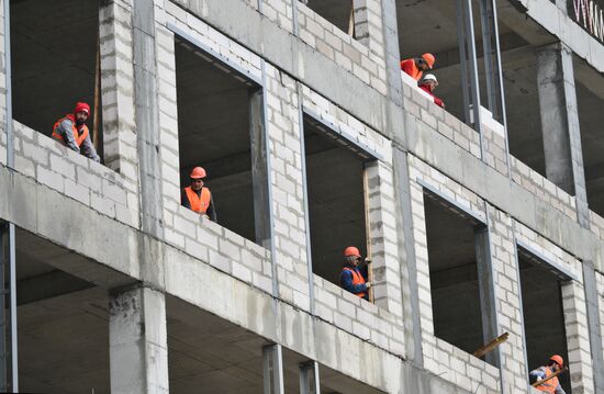  Строительство нового лечебного комплекса ГБУЗ города Москвы "Больница №52"