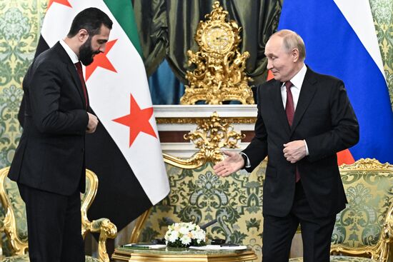 Встреча президента Владимира Путина и президента Сирии Ахмеда аш-Шараа