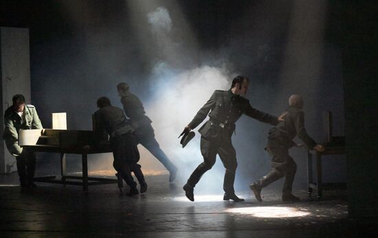 Спектакль "Ты у меня одна" в Московском Губернском театре