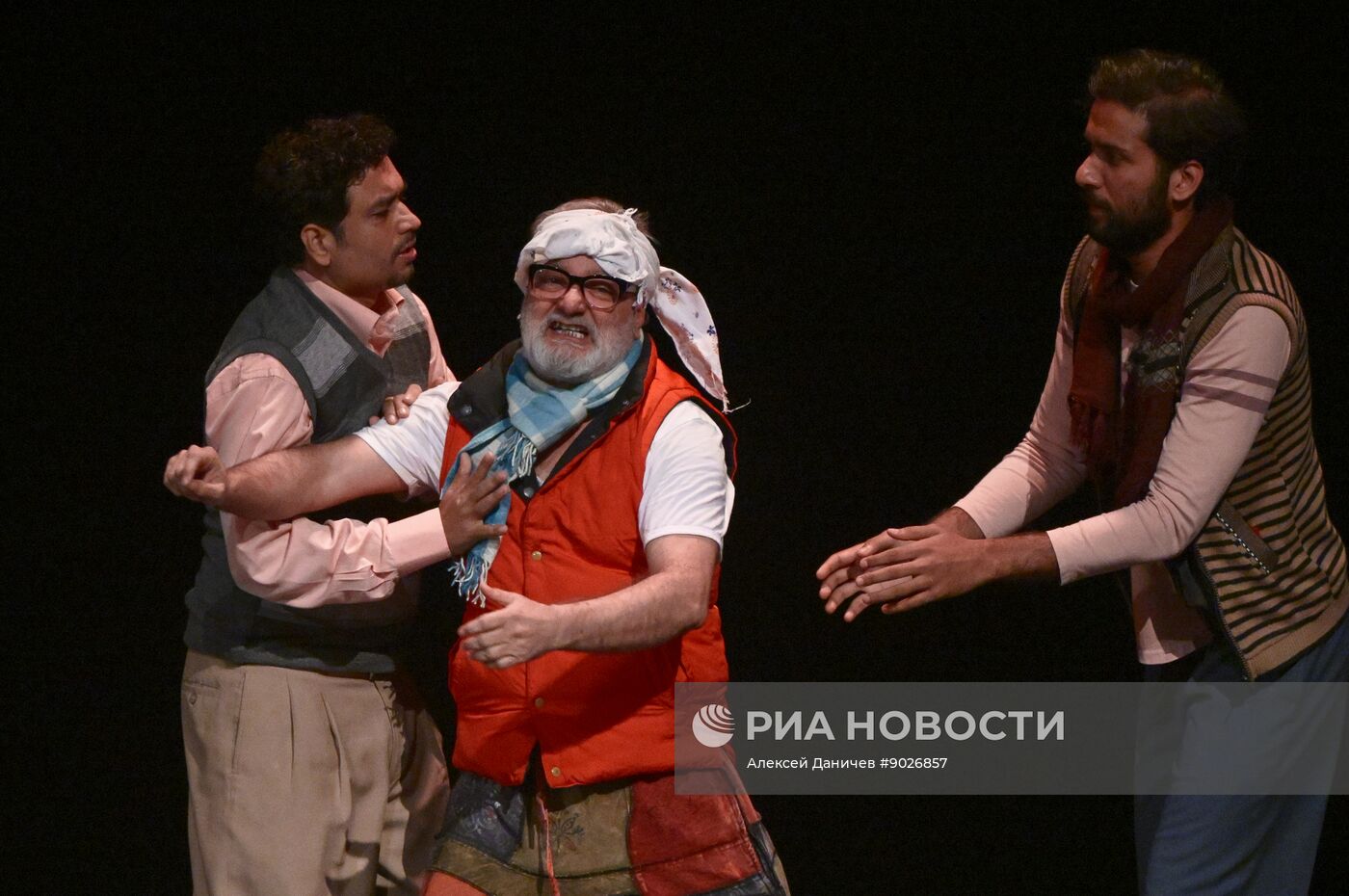 Спектакль "Братья Карамжале" в рамках международного театрального фестиваля "Балтийский дом"