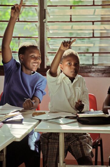 Занятия в российском культурном центре в городе Дар-эс-Салам