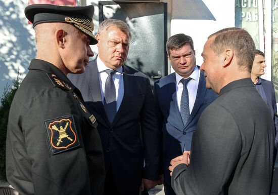 Рабочая поездка зампреда Совбеза РФ Дмитрия Медведева в Южный федеральный округ