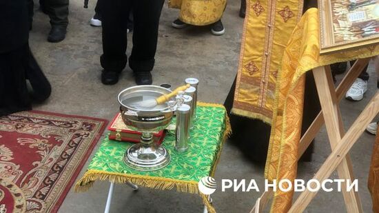 Землю зоны СВО, Афганистана и Сирии заложили в главный храм ветеранов в Москве