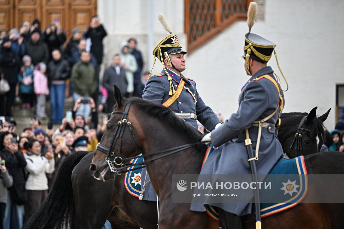 Церемония развода пеших и конных караулов Президентского полка