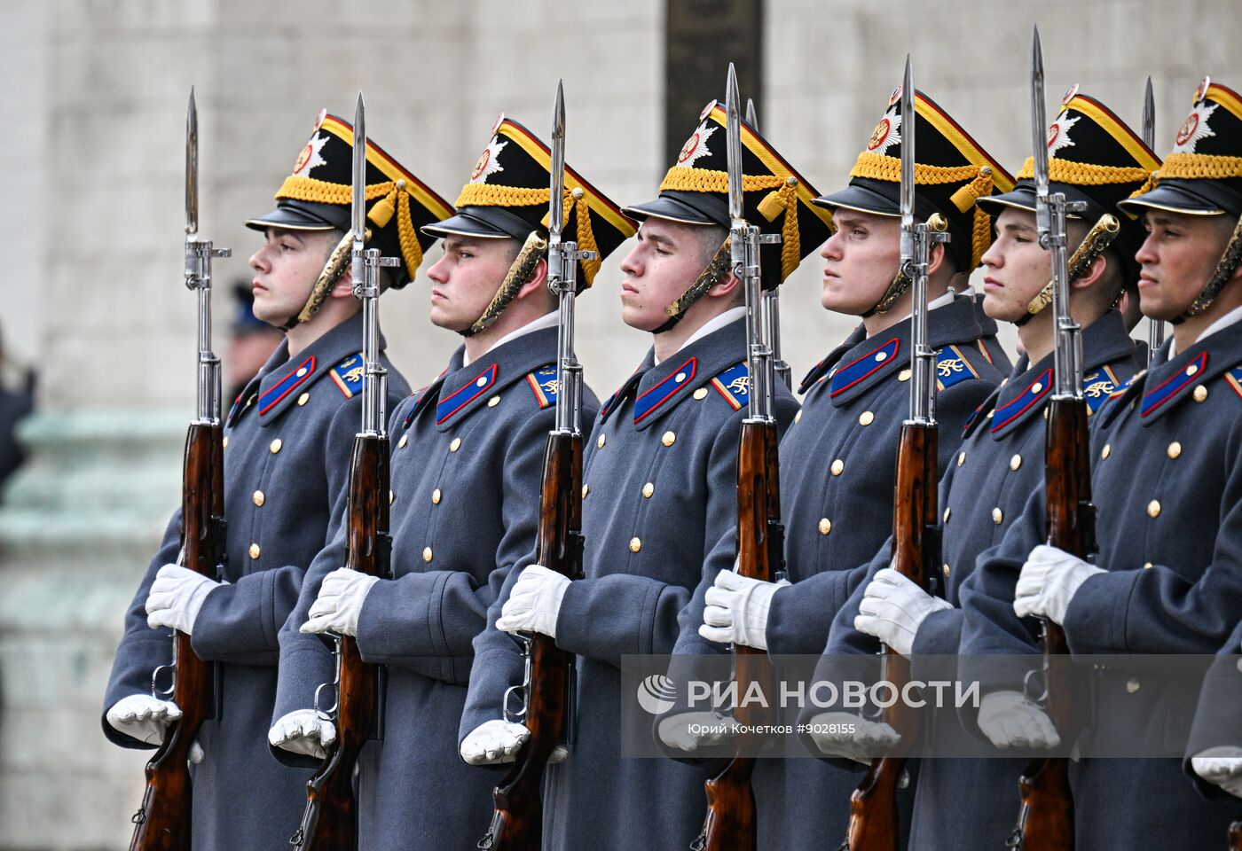 Церемония развода пеших и конных караулов Президентского полка
