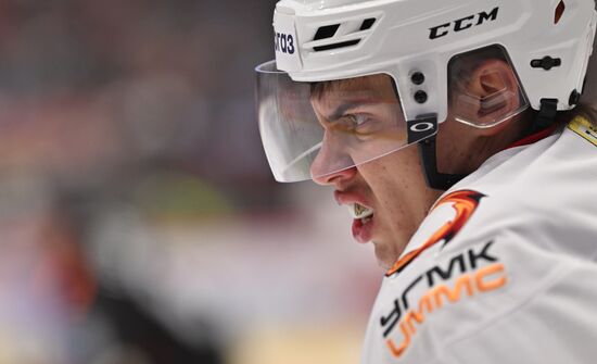 Хоккей. КХЛ. "Авангард" (Омск) - "Автомобилист" (Екатеринбург)