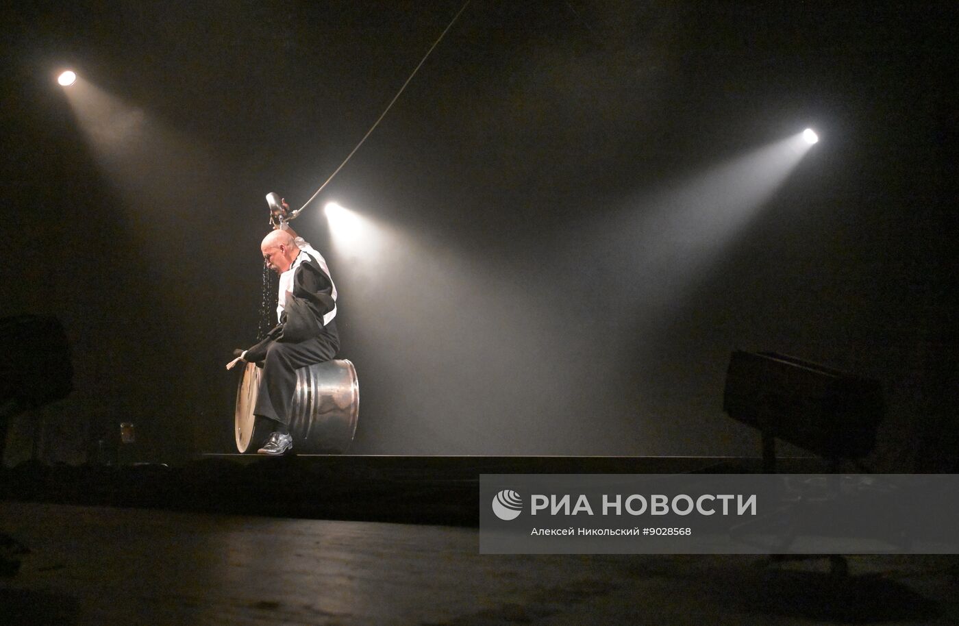 Спектакль "Старик и море" в театре "Мастерская П.Н. Фоменко"