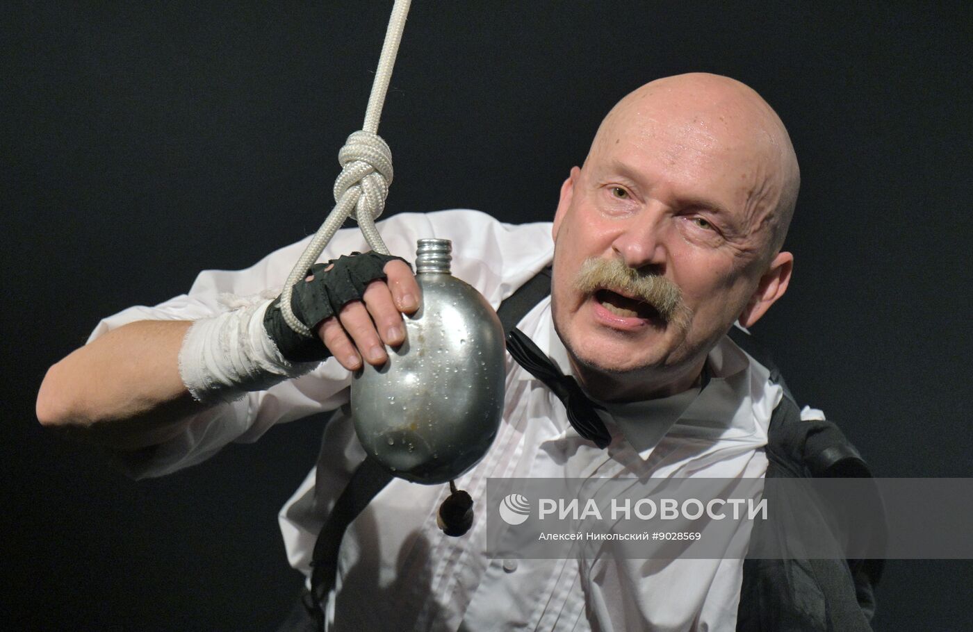 Спектакль "Старик и море" в театре "Мастерская П.Н. Фоменко"