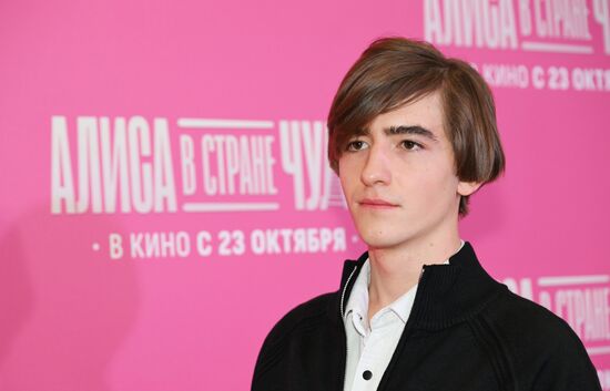 Премьера фильма "Алиса в Стране чудес" в Москве