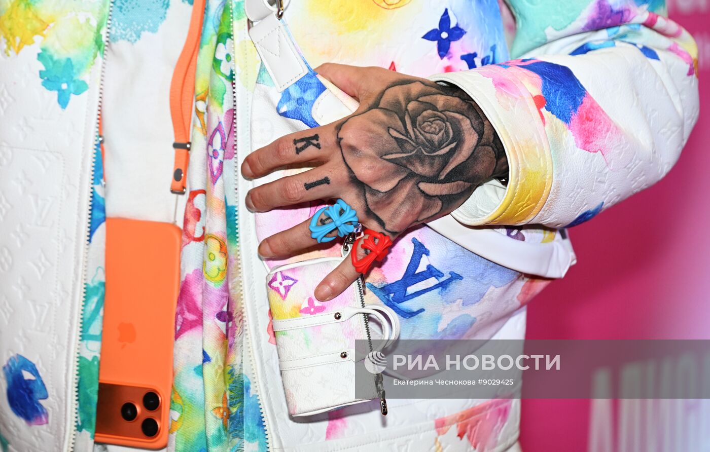 Премьера фильма "Алиса в Стране чудес" в Москве