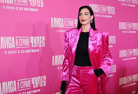 Премьера фильма "Алиса в Стране чудес" в Москве