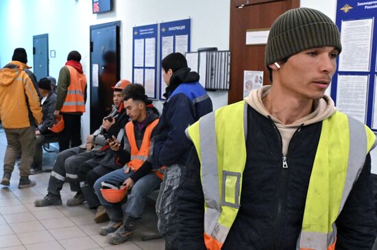 Рейд в Красноярске по выявлению незаконных мигрантов