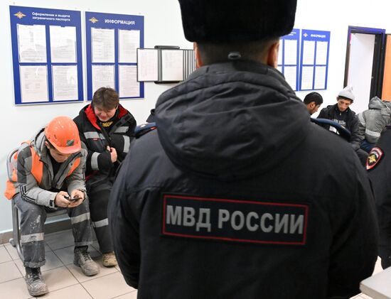 Рейд в Красноярске по выявлению незаконных мигрантов