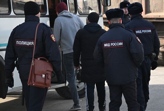 Рейд в Красноярске по выявлению незаконных мигрантов