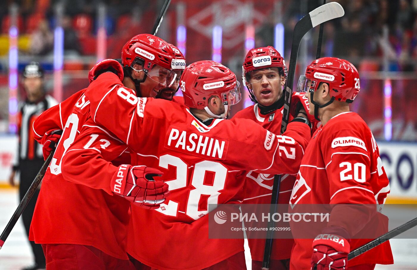 Хоккей. КХЛ. "Спартак" (Москва) - "Драконы" (Шанхай)