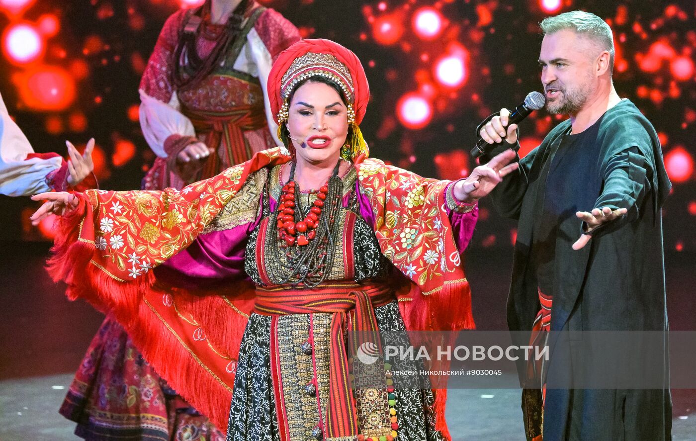 Концерт "Страна талантов" в Москве в честь 50-летия ансамбля "Русская песня"