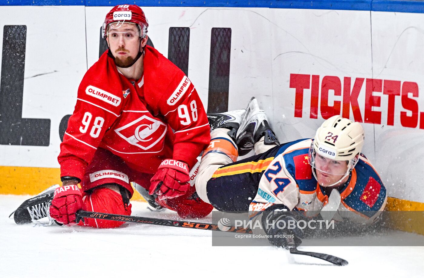 Хоккей. КХЛ. "Спартак" (Москва) - "Драконы" (Шанхай)