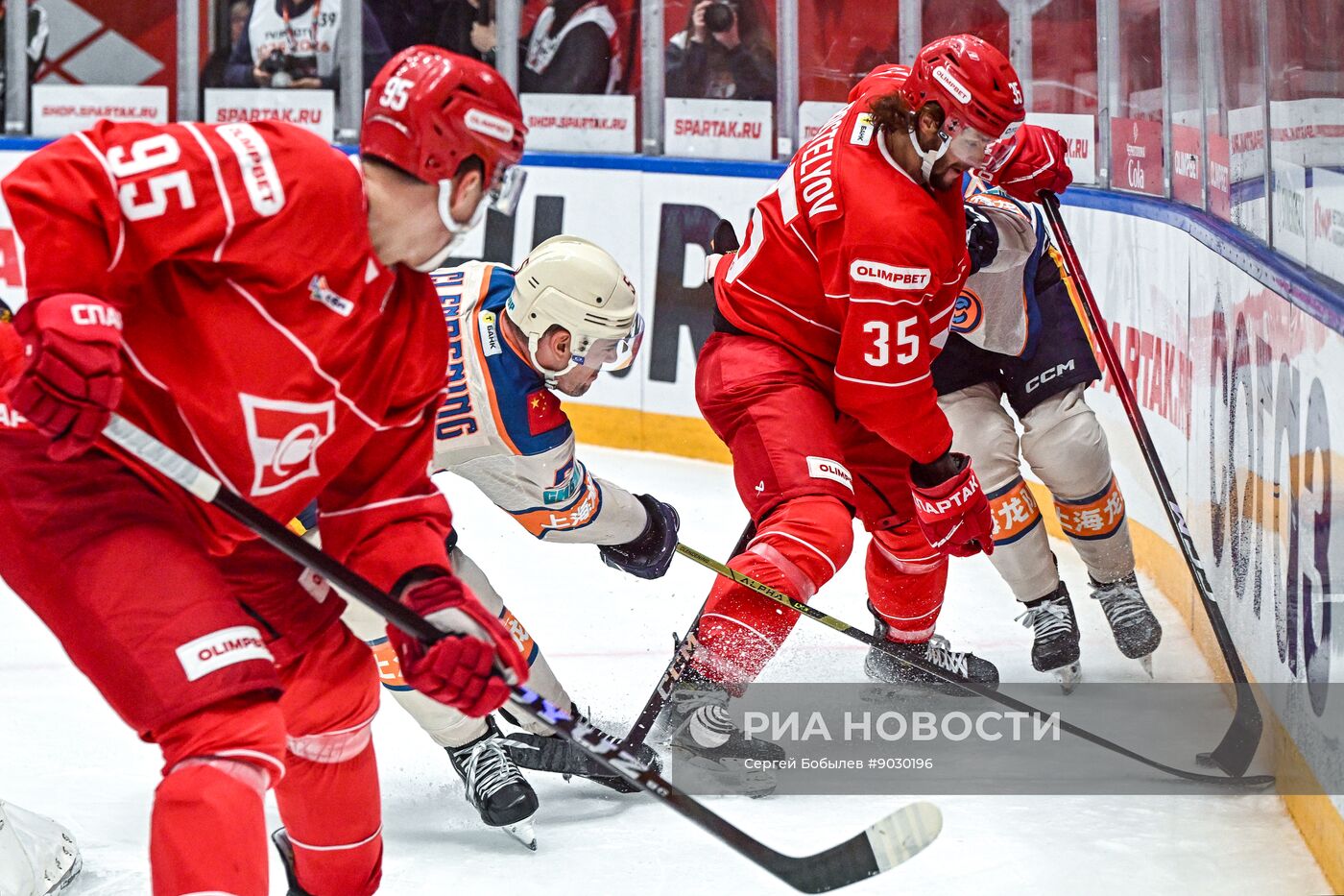 Хоккей. КХЛ. "Спартак" (Москва) - "Драконы" (Шанхай)