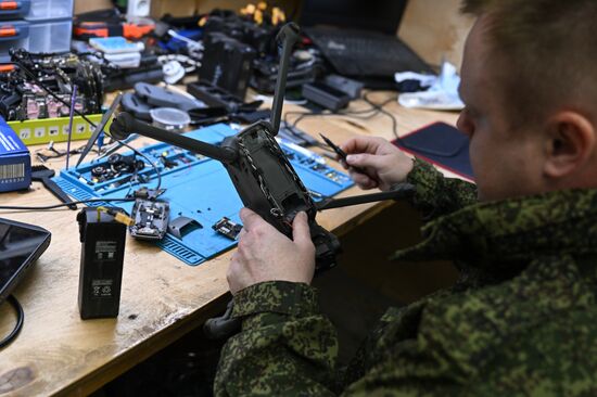 Лаборатория по ремонту и сборке БПЛА группировки "Центр"