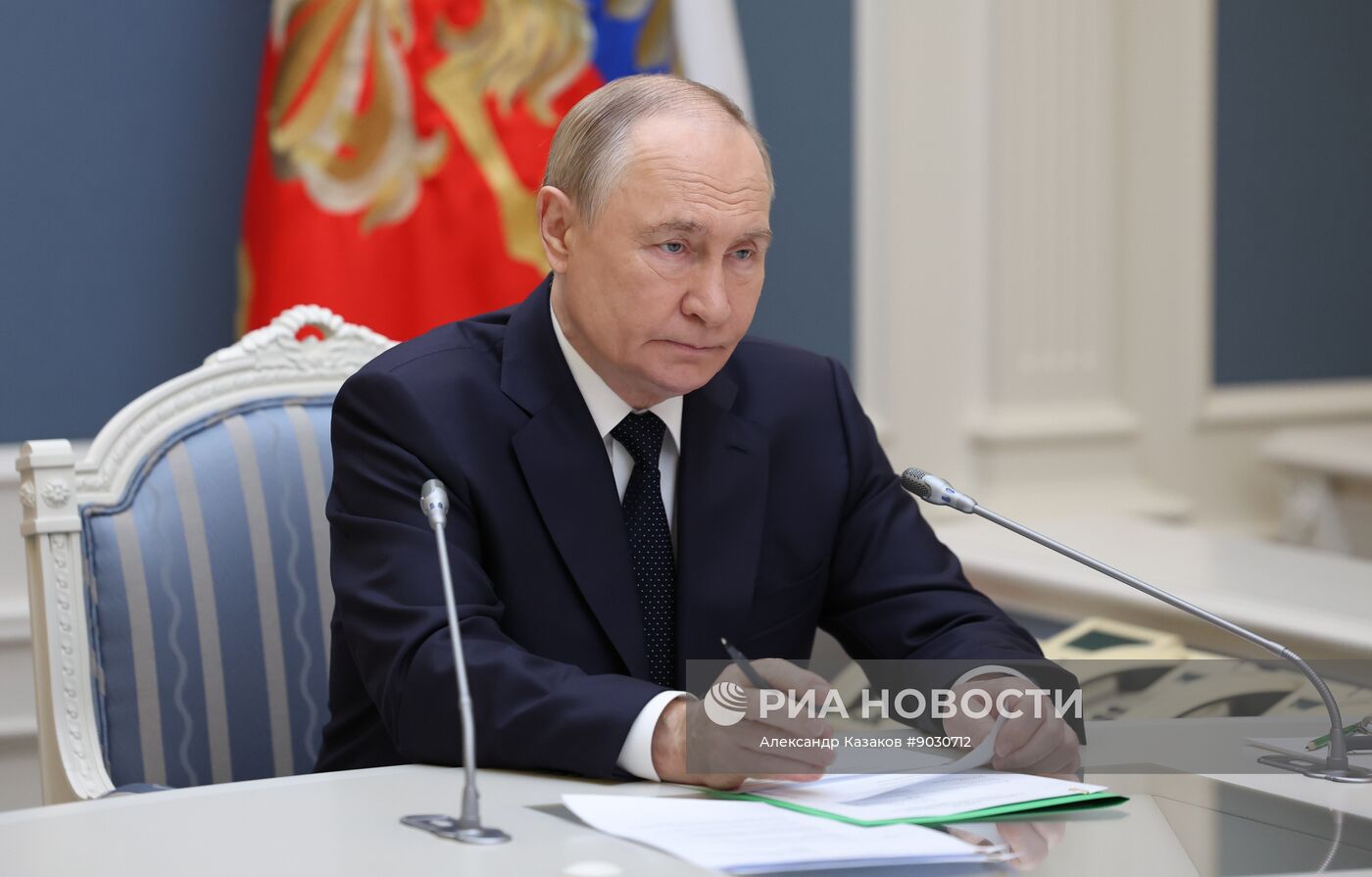 Верховный главнокомандующий Владимир Путин провёл тренировку стратегических ядерных сил