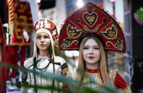 Производство современных кокошников в Москве 