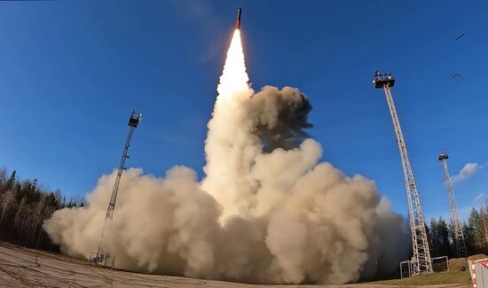 Президент Владимир Путин провёл тренировку стратегических ядерных сил