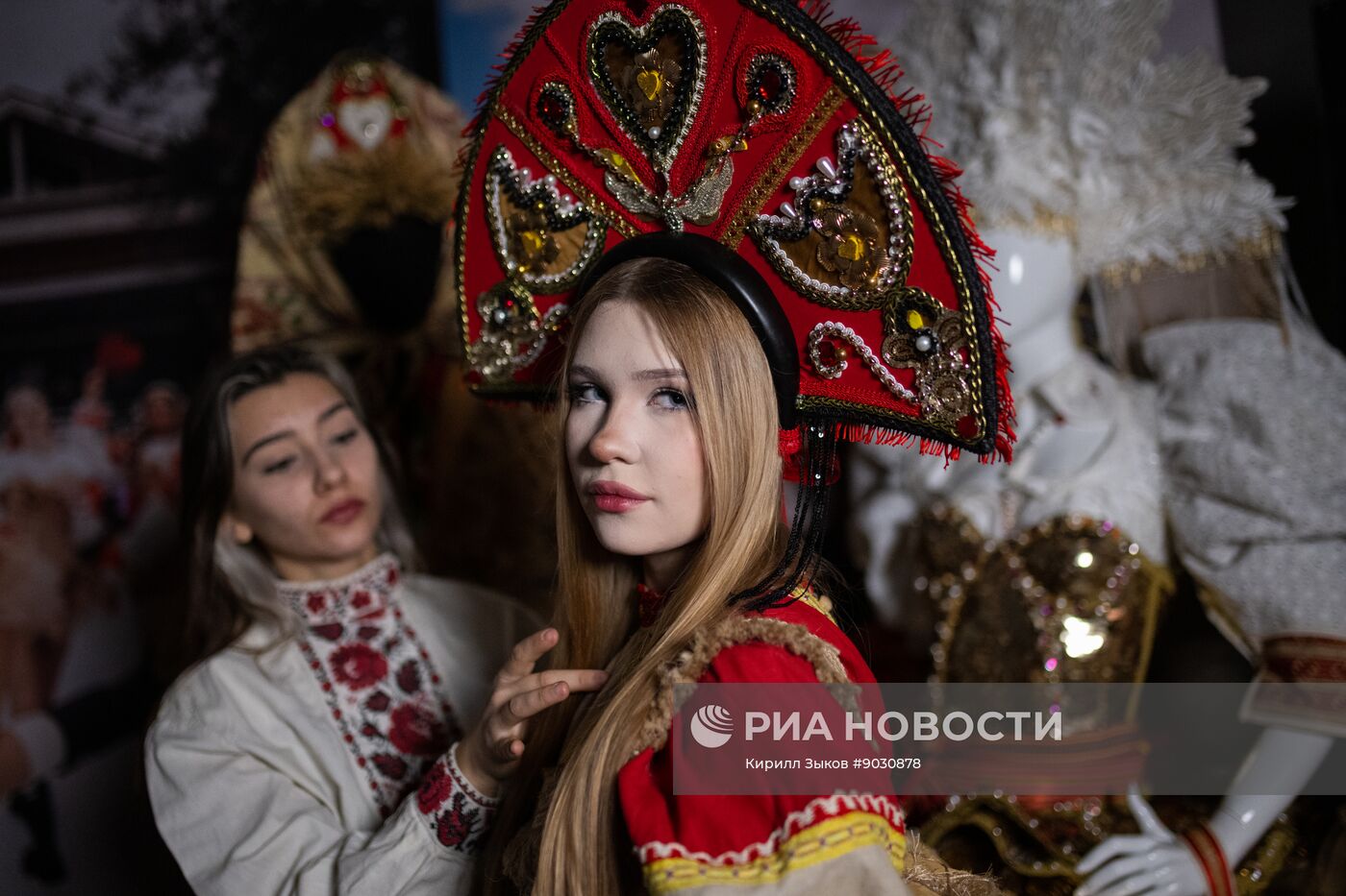 Производство современных кокошников в Москве 