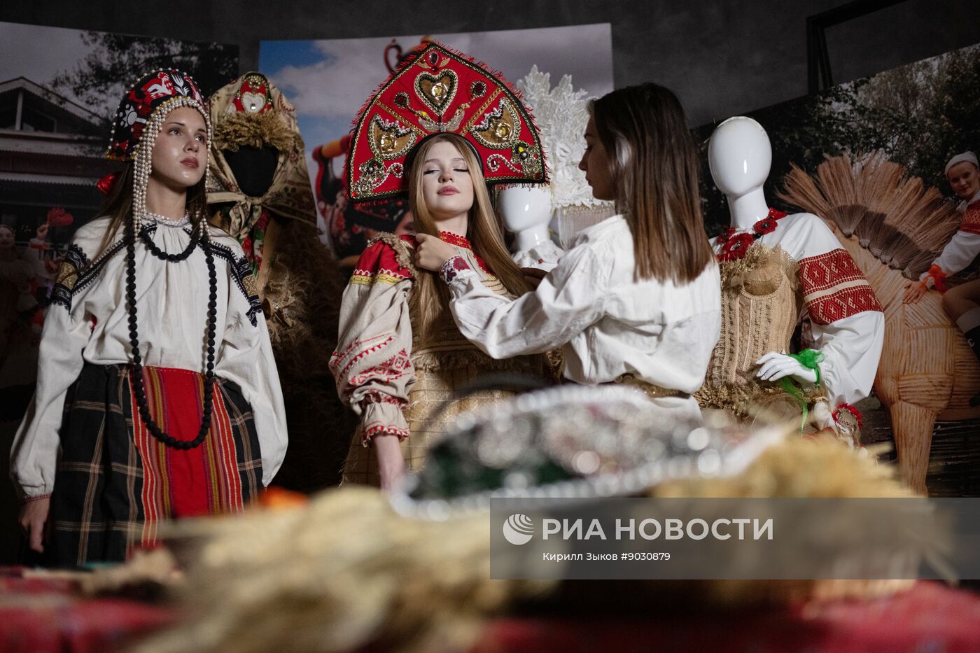 Производство современных кокошников в Москве 