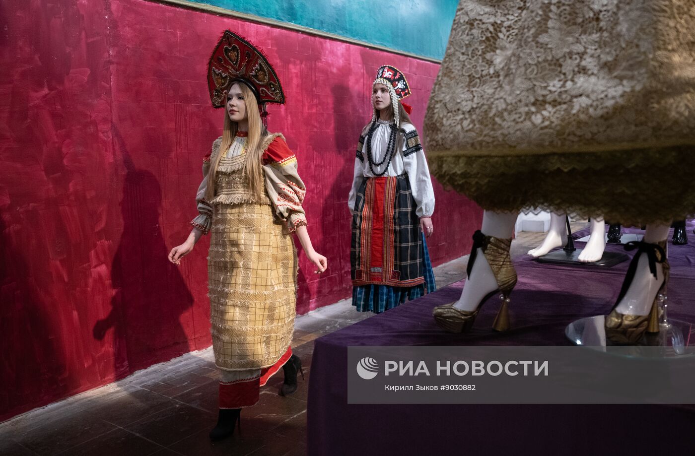 Производство современных кокошников в Москве 