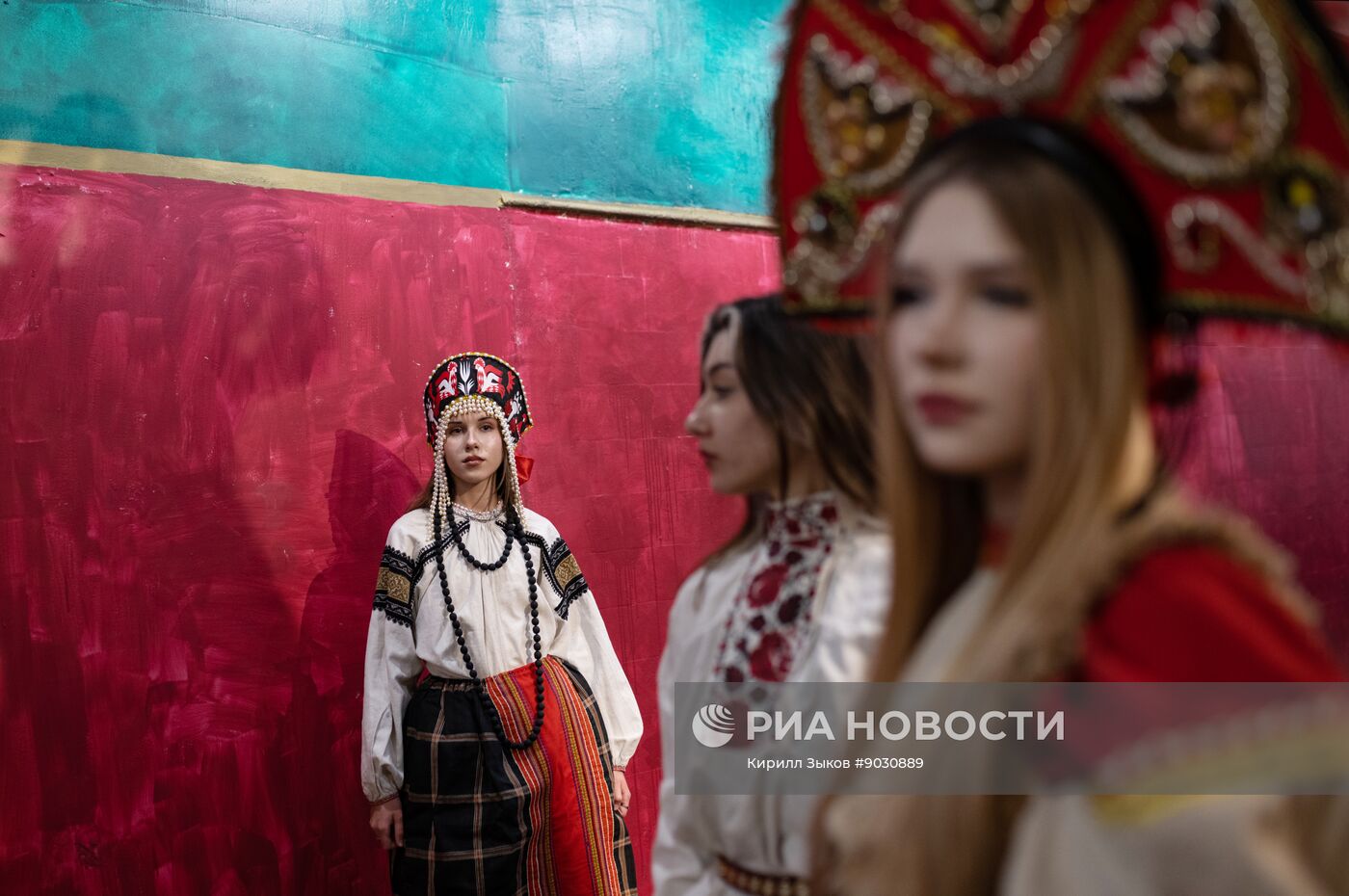 Производство современных кокошников в Москве 