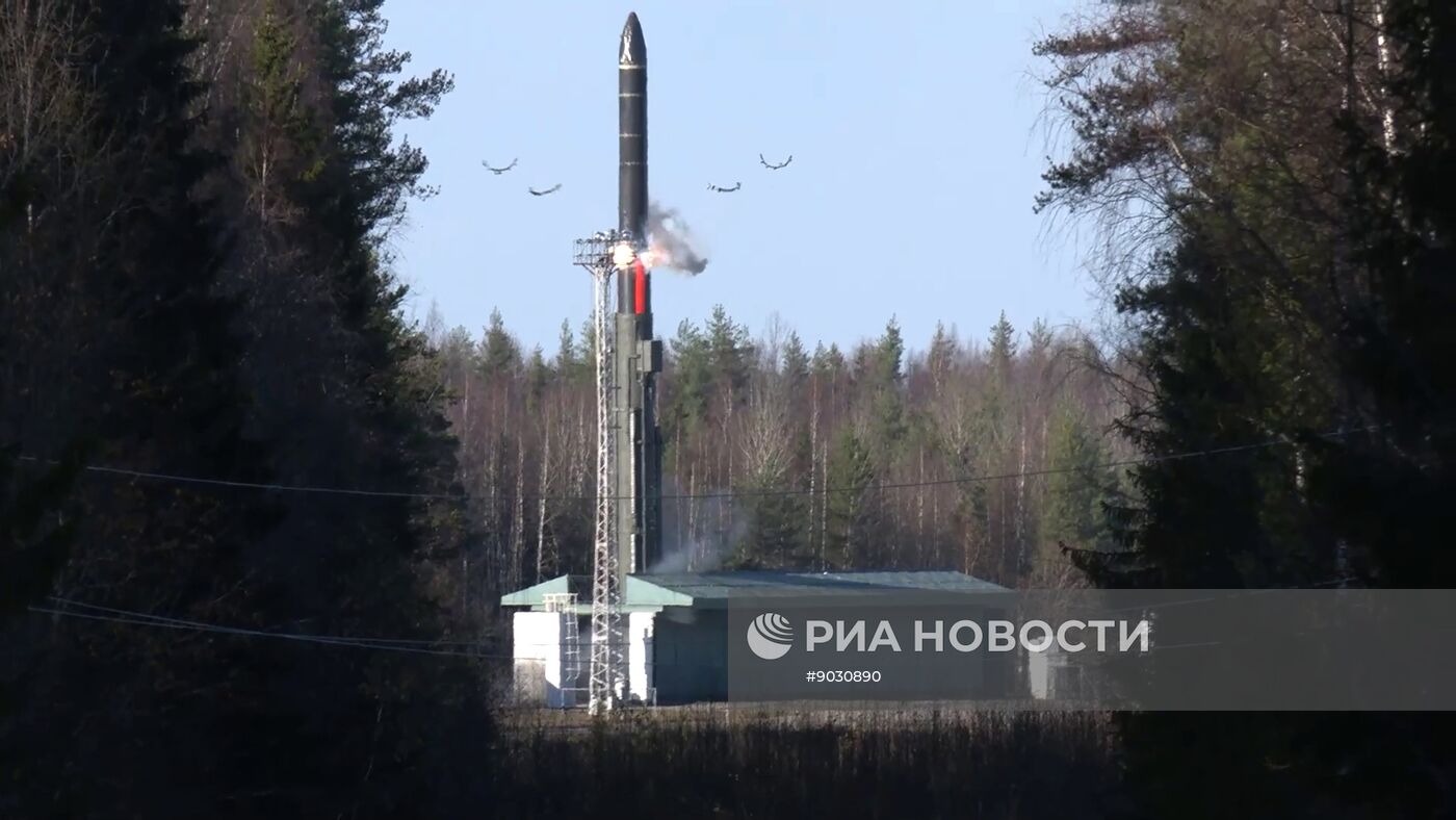 Президент Владимир Путин провёл тренировку стратегических ядерных сил