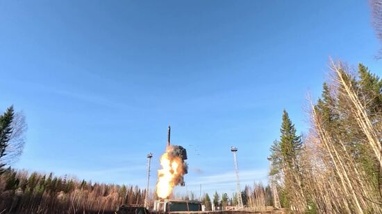 Президент Владимир Путин провёл тренировку стратегических ядерных сил