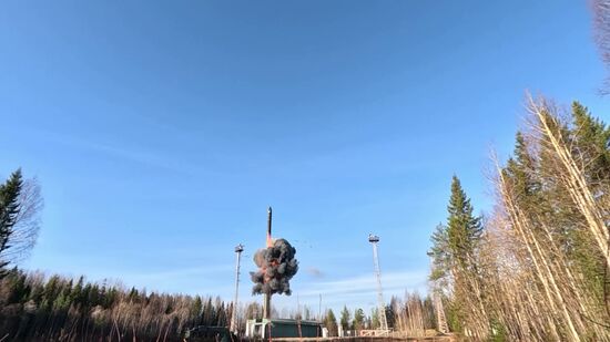 Президент Владимир Путин провёл тренировку стратегических ядерных сил