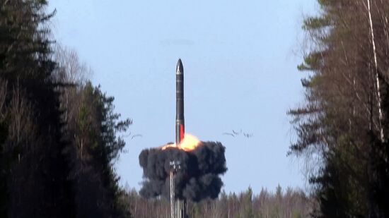 Президент Владимир Путин провёл тренировку стратегических ядерных сил