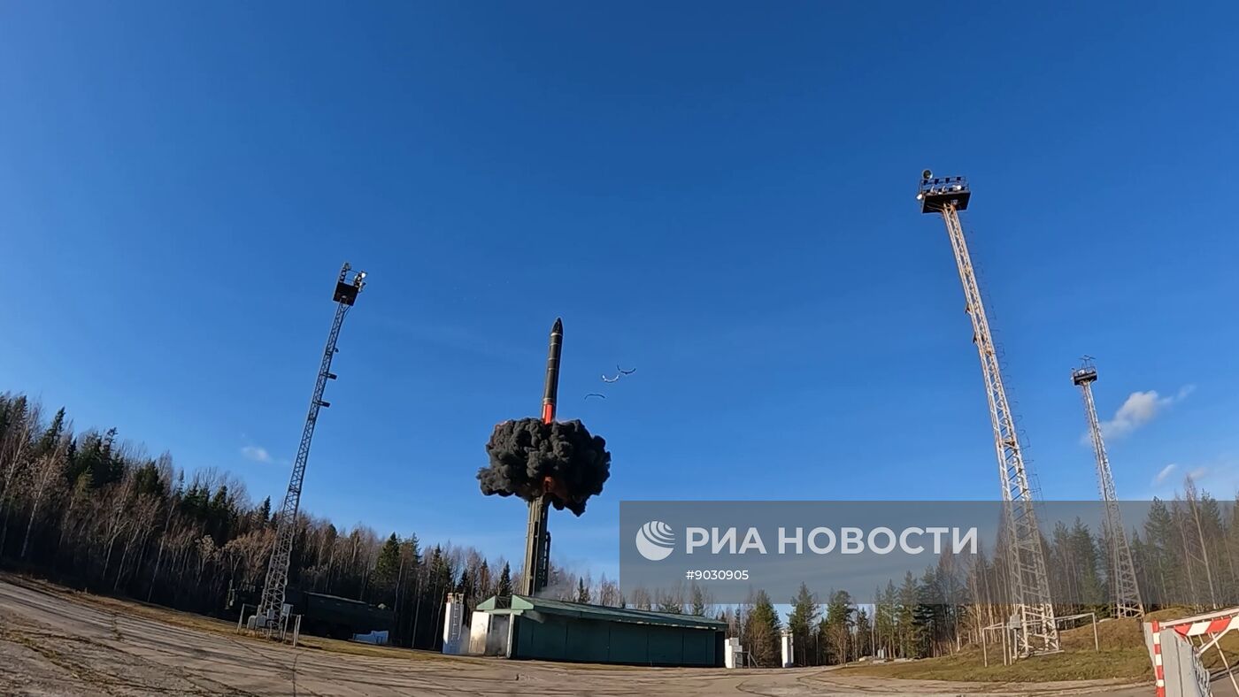 Президент Владимир Путин провёл тренировку стратегических ядерных сил