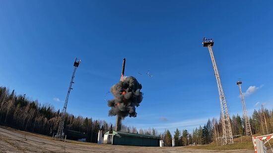 Президент Владимир Путин провёл тренировку стратегических ядерных сил