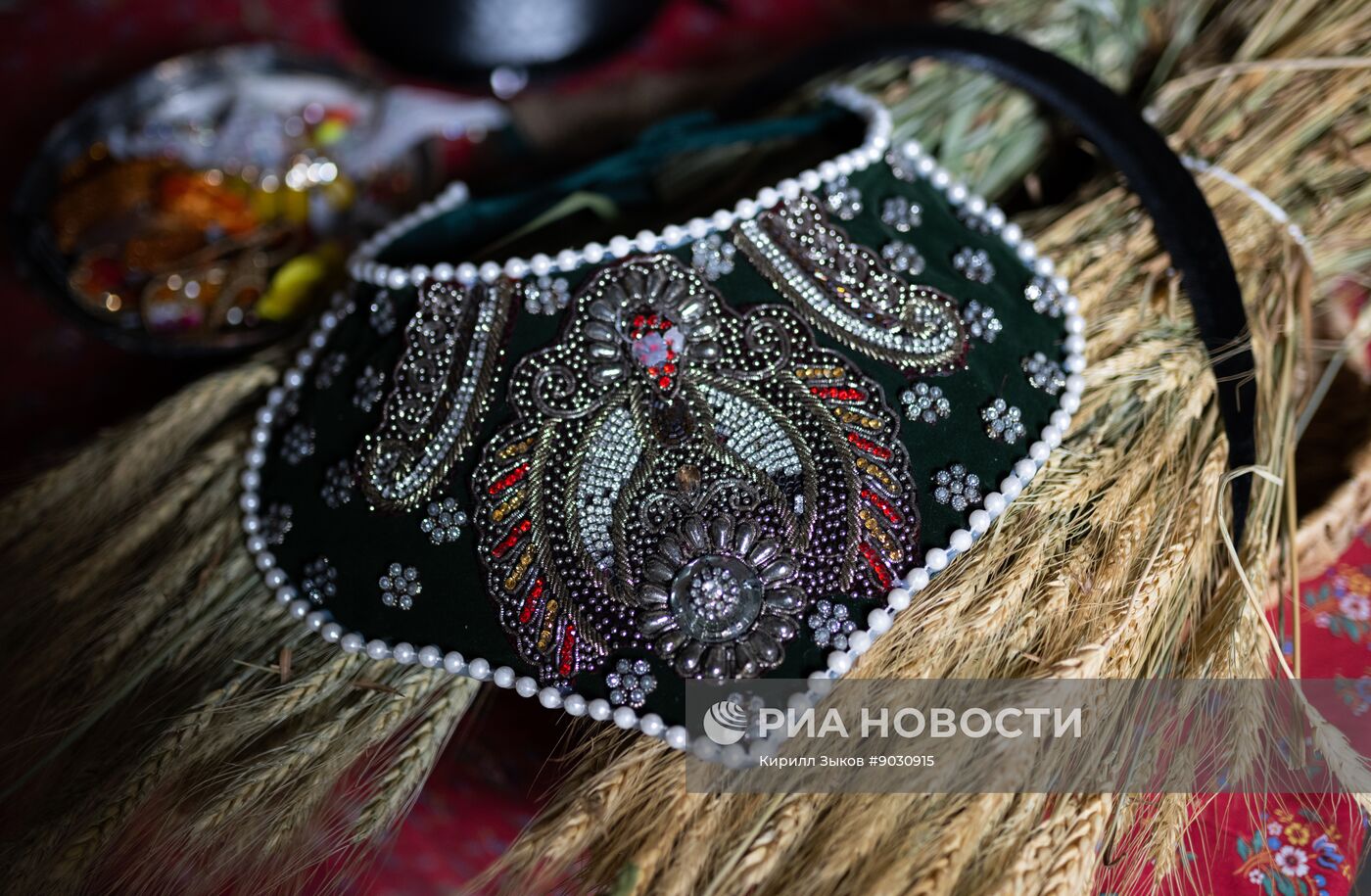 Производство современных кокошников в Москве 