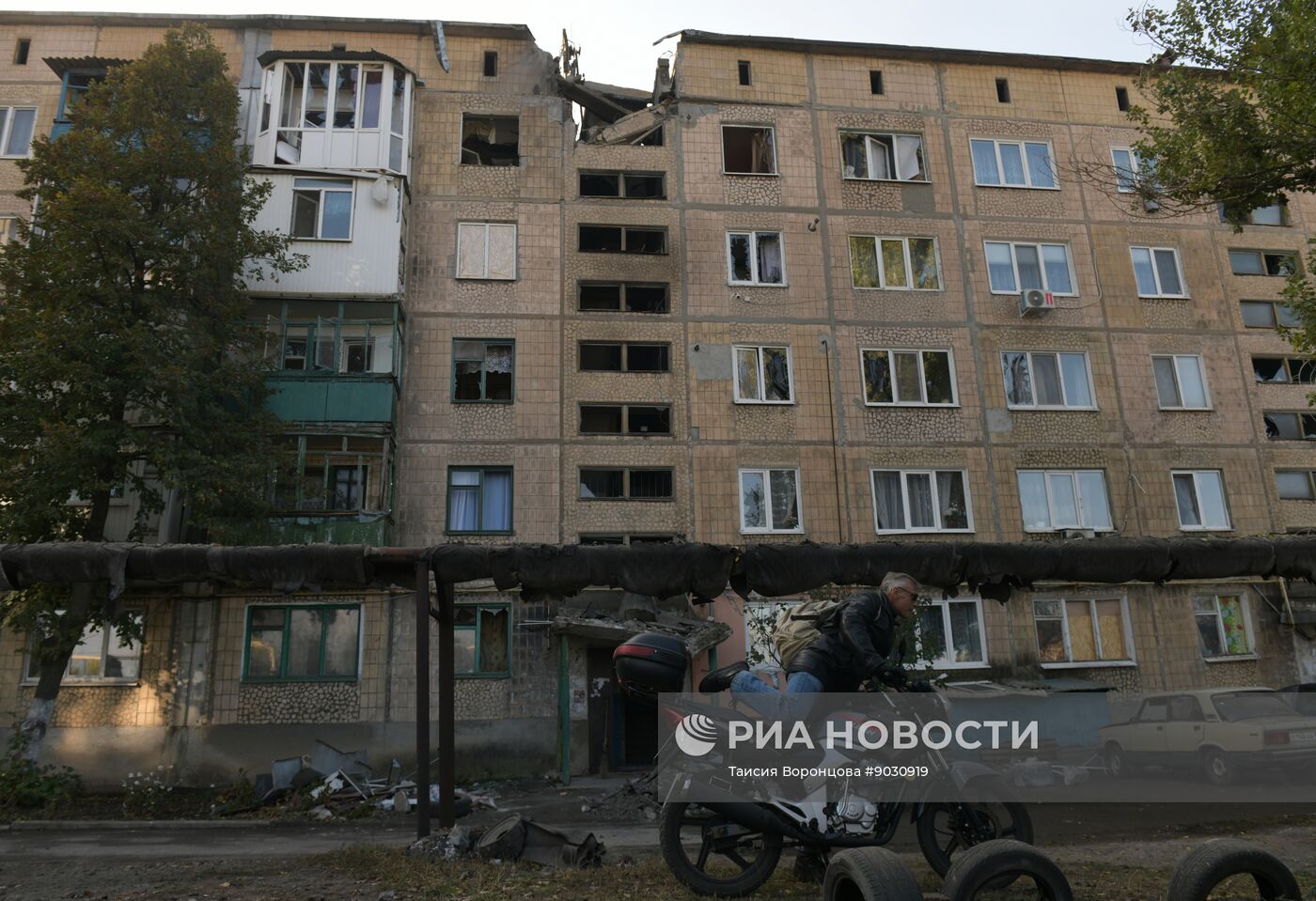 Последствия обстрела ВСУ по ДНР