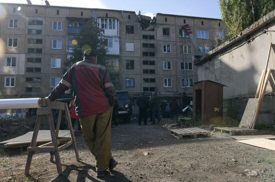 Последствия обстрела ВСУ по ДНР