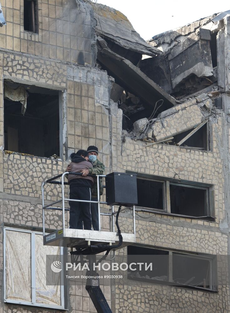 Последствия обстрела ВСУ по ДНР