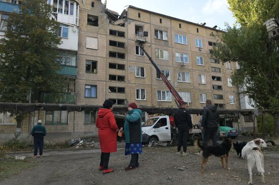 Последствия обстрела ВСУ по ДНР