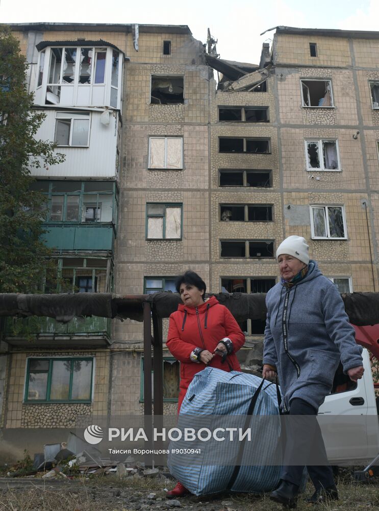 Последствия обстрела ВСУ по ДНР