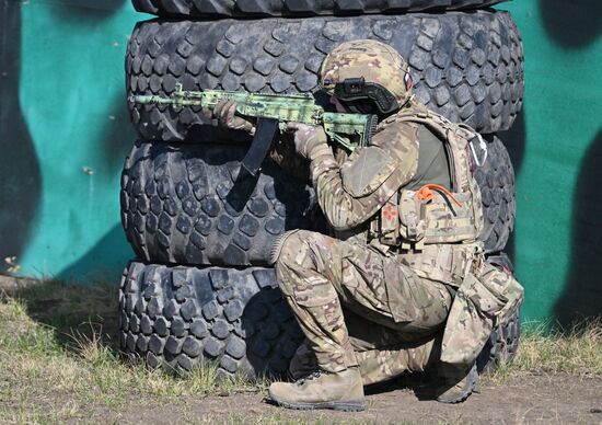 Тренировка подразделения спецназа группировки "Центр"