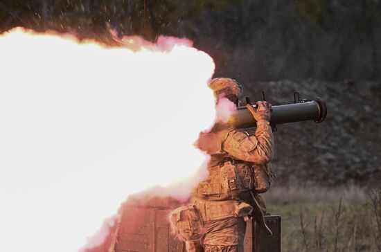 Тренировка подразделения спецназа группировки "Центр"